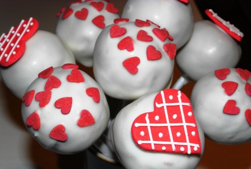 valentines cake pops